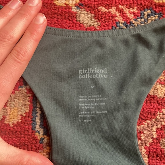 Girlfriend collective Paloma bra. - Picture 7 of 7